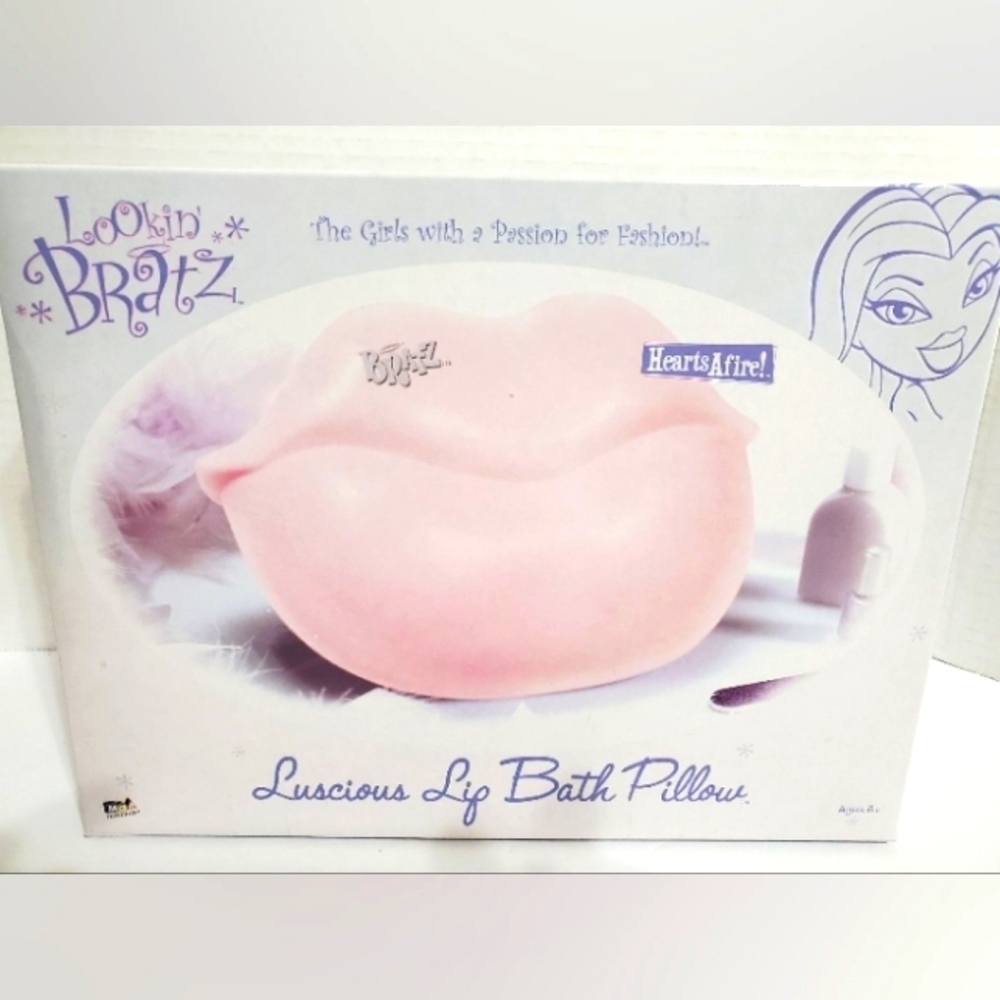 New Bratz Fashion Bath Pillow Foam sponge Material Sealed Since 2004 Pink Lips